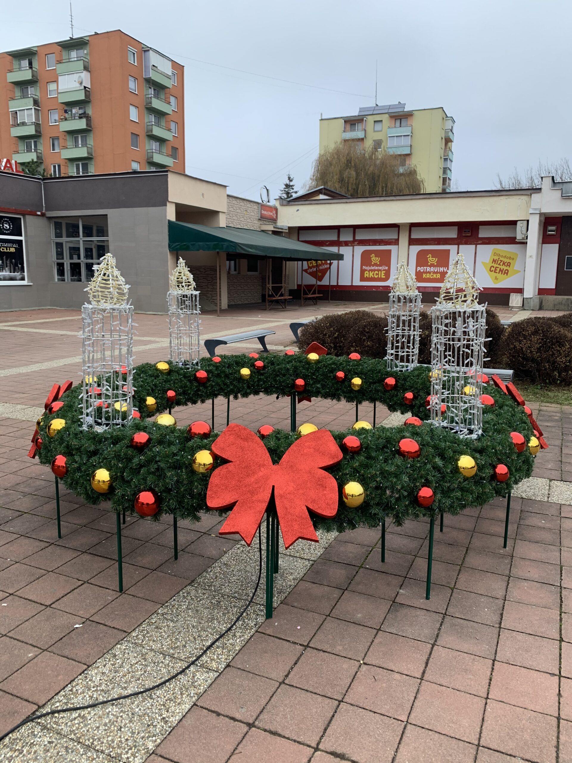 Adventní světelné věnce